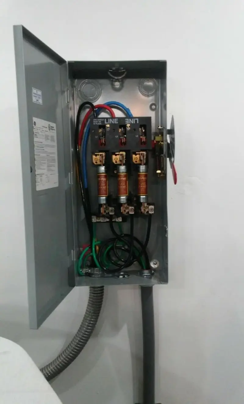 Three-phase disconnect switch installed for Electrical Wiring & Rewiring in Springfield
